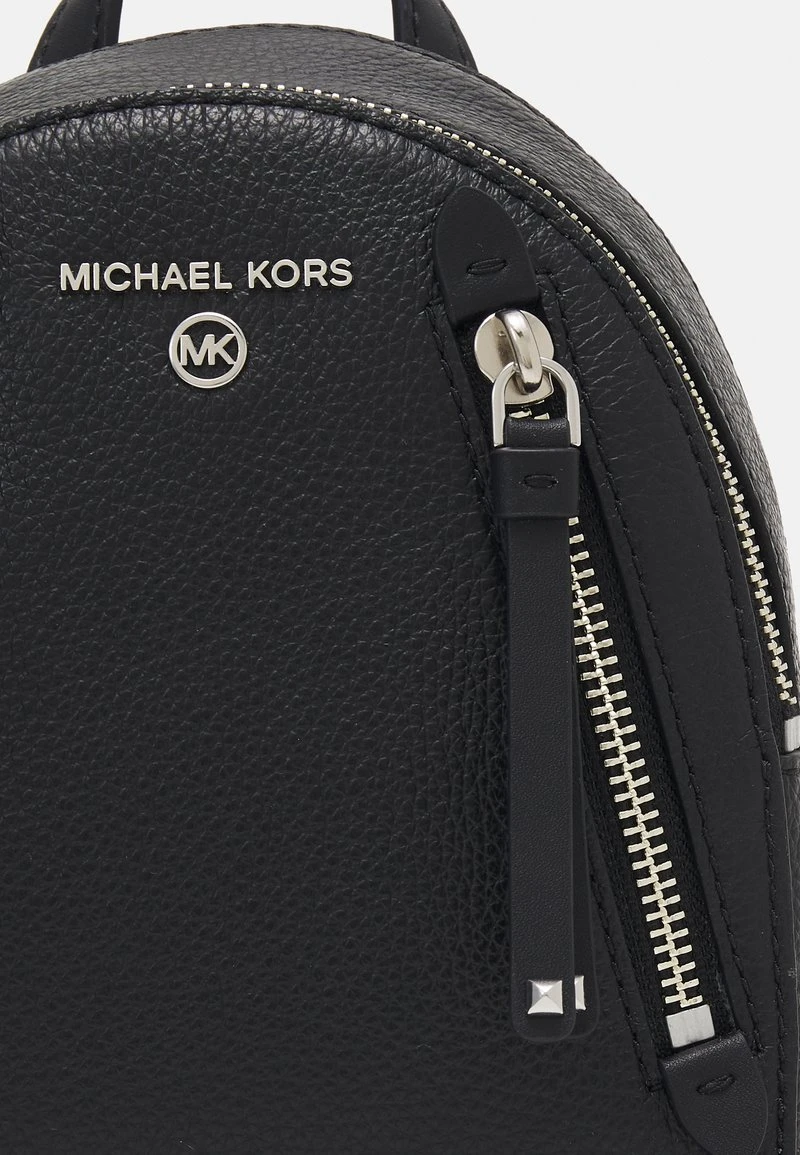 MICHAEL Michael Kors Damen BROOKLYN XS BACKPACK - Tagesrucksack - Black 7 MICHAEL Michael Kors Damen BROOKLYN XS BACKPACK - Tagesrucksack - Black – Bild 5