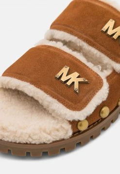 MICHAEL Michael Kors Damen STARK SLIDE - Pantolette Flach - Luggage 14 MICHAEL Michael Kors Damen STARK SLIDE - Pantolette Flach - Luggage -Michael Kors Verkäufe 03f285e6fc464568a31d1040b1bf862c