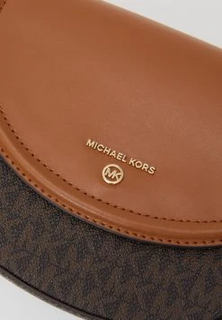 MICHAEL Michael Kors Damen JET SET CHARM DOME - Umhängetasche - Brown/acorn 11 MICHAEL Michael Kors Damen JET SET CHARM DOME - Umhängetasche - Brown/acorn -Michael Kors Verkäufe 15bbbd5dce9446ca85a4a735443b1f0f