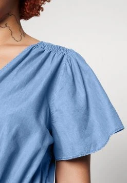 MICHAEL Michael Kors Damen WRAP DRESS - Freizeitkleid - Light Cadet Wash 15 MICHAEL Michael Kors Damen WRAP DRESS - Freizeitkleid - Light Cadet Wash -Michael Kors Verkäufe 1ed8ee556bd14766b32f2db3b6f9b042