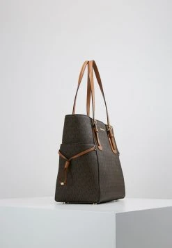 MICHAEL Michael Kors Damen VOYAGER SIGNATURE TOTE - Handtasche - Brown -Michael Kors Verkäufe 31f7700d395c45269da38d333bc89152