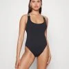 MICHAEL Michael Kors Damen LOGO ELASTIC SCOOP NECK ONEPIECE - Badeanzug - Black -Michael Kors Verkäufe 354d0091b95c4b89836255776bfc21d5