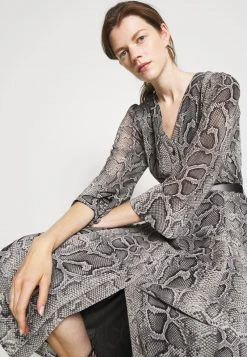 MICHAEL Michael Kors Damen SUPER SNAKE KATE - Blusenkleid - Malachitegry 11 MICHAEL Michael Kors Damen SUPER SNAKE KATE - Blusenkleid - Malachitegry -Michael Kors Verkäufe 3d0b4238eced451cb313626e495a2f32