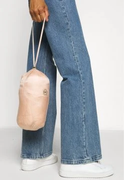 MICHAEL Michael Kors Damen SHORT PACKABLE PUFFER - Daunenjacke - Powder Blush 8 MICHAEL Michael Kors Damen SHORT PACKABLE PUFFER - Daunenjacke - Powder Blush -Michael Kors Verkäufe 3eb9e4214c5d4356a2b8228edc82377d