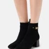 MICHAEL Michael Kors Damen FARRAH - Ankle Boot - Black -Michael Kors Verkäufe 44368a49fb374a52ad23532a7335c5ad