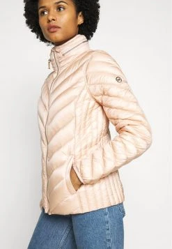 MICHAEL Michael Kors Damen SHORT PACKABLE PUFFER - Daunenjacke - Powder Blush 7 MICHAEL Michael Kors Damen SHORT PACKABLE PUFFER - Daunenjacke - Powder Blush -Michael Kors Verkäufe 47e731e525eb48f885557eb713b327c7
