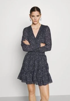 MICHAEL Michael Kors Damen TINY HIPPIE DRESS - Freizeitkleid - Deep Purple 11 MICHAEL Michael Kors Damen TINY HIPPIE DRESS - Freizeitkleid - Deep Purple -Michael Kors Verkäufe 4a670f8111ef42c88c04f2556233dc19