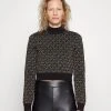MICHAEL Michael Kors Damen DOT CROP TOP - Strickpullover - Black/gold 2 MICHAEL Michael Kors Damen DOT CROP TOP - Strickpullover - Black/gold -Michael Kors Verkäufe 4b36fd28f93344f7b89f135e3d8b1cda