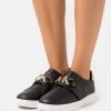 MICHAEL Michael Kors Damen KENNA - Sneaker Low - Black/gold -Michael Kors Verkäufe 4e77dafb9bff4c25ba0443edcd0be7d5