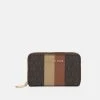 MICHAEL Michael Kors Damen JET CARD CASE - Geldbörse - Brown -Michael Kors Verkäufe 4fc269cc2f64459980505ccfff93a24e