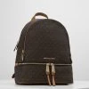 MICHAEL Michael Kors Damen RHEA ZIP BACK PACK - Tagesrucksack - Brown -Michael Kors Verkäufe 500c605e77e04291b17c456968abbb96