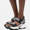 MICHAEL Michael Kors Damen OLYMPIA - Plateausandalette - Black/white -Michael Kors Verkäufe 5b8f090bd6db4b06b29ae918d8d0c141