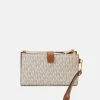 MICHAEL Michael Kors Damen JET SET WRISTLET - Geldbörse - Vanilla -Michael Kors Verkäufe 64e14d393aad449686bf354d4cf96636