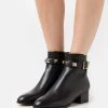 MICHAEL Michael Kors Damen BRITTON - Stiefelette - Black 2 MICHAEL Michael Kors Damen BRITTON - Stiefelette - Black -Michael Kors Verkäufe 6a05995e645842d4ba897ec193eec41b