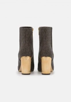MICHAEL Michael Kors Damen PORTER BOOTIE - Stiefelette - Brown 12 MICHAEL Michael Kors Damen PORTER BOOTIE - Stiefelette - Brown -Michael Kors Verkäufe 6e96abab13a24766a50c22a1ded0c1e5