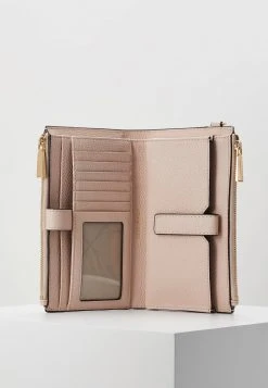 MICHAEL Michael Kors Damen JET WRISTLET - Geldbörse - Soft Pink 13 MICHAEL Michael Kors Damen JET WRISTLET - Geldbörse - Soft Pink -Michael Kors Verkäufe 7ac28dc21ecd4df0843e084279015696