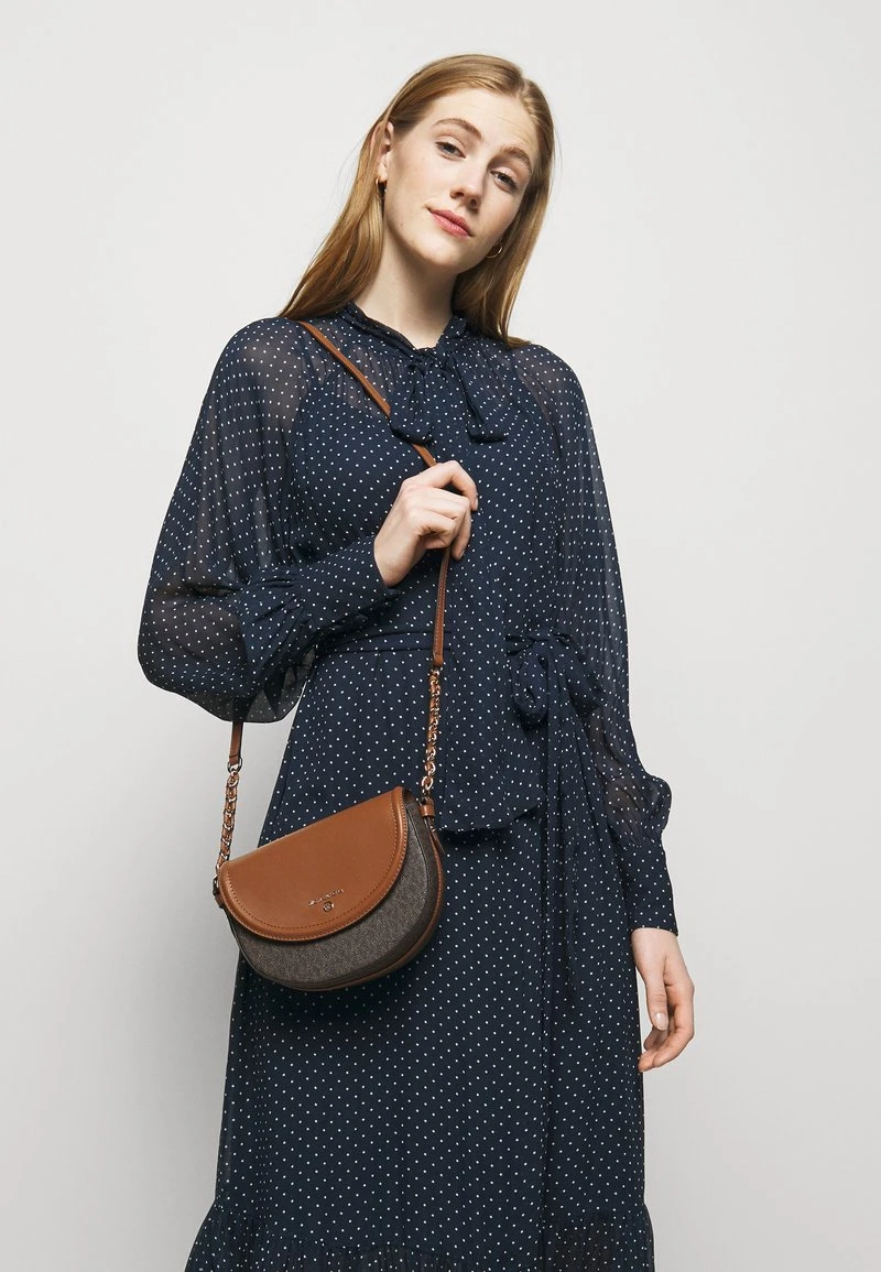 MICHAEL Michael Kors Damen JET SET CHARM DOME - Umhängetasche - Brown/acorn 3 MICHAEL Michael Kors Damen JET SET CHARM DOME - Umhängetasche - Brown/acorn