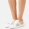 MICHAEL Michael Kors Damen IRVING STRIPE LACE UP - Sneaker Low - Pale Gold -Michael Kors Verkäufe 83e09693d38b4794a20b38a37e36de0a