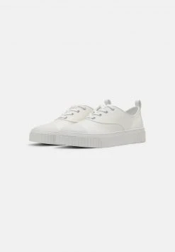 MICHAEL Michael Kors Damen OLLIE LACE UP - Sneaker Low - Optic White 11 MICHAEL Michael Kors Damen OLLIE LACE UP - Sneaker Low - Optic White -Michael Kors Verkäufe 8a85fa1327404fe1a9b0b8788853fac8