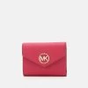 MICHAEL Michael Kors Damen GREENWICH TRIFOLD - Geldbörse - Rubin Red -Michael Kors Verkäufe 8c75c4b2fd4047a78494c261ff749d73