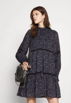 MICHAEL Michael Kors Damen TINY HIPPIE DRESS - Freizeitkleid - Deep Purple 12 MICHAEL Michael Kors Damen TINY HIPPIE DRESS - Freizeitkleid - Deep Purple -Michael Kors Verkäufe 981e7c2d9a2e4a34bf8453ac1a2c06e7