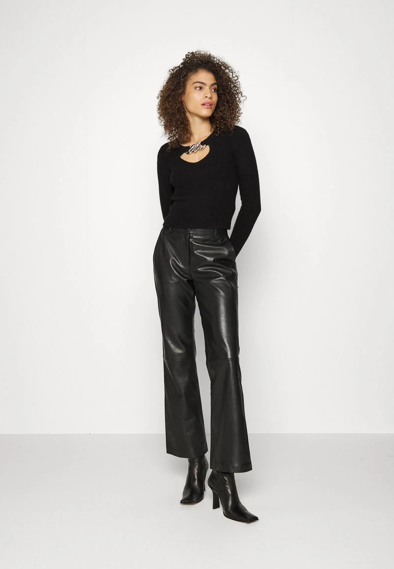 MICHAEL Michael Kors Damen CHAIN CUT OUT CROP - Strickpullover - Black 4 MICHAEL Michael Kors Damen CHAIN CUT OUT CROP - Strickpullover - Black – Bild 2