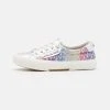 MICHAEL Michael Kors Kinder IZETTA OMBRE GLITTER - Sneaker Low - Silver/multi-coloured -Michael Kors Verkäufe a037ddcdd88a4efc88d6271426a25d16