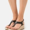 MICHAEL Michael Kors Damen LANEY THONG - Espadrille - Black 2 MICHAEL Michael Kors Damen LANEY THONG - Espadrille - Black -Michael Kors Verkäufe a03e68f0e86e440a888e39cd034611a4
