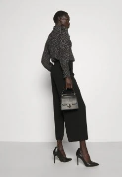 MICHAEL Michael Kors Damen CHEETAH TIE - Bluse - Malachitegry 12 MICHAEL Michael Kors Damen CHEETAH TIE - Bluse - Malachitegry -Michael Kors Verkäufe a0a7c388f3604f82bdeb755ccbb58ba2