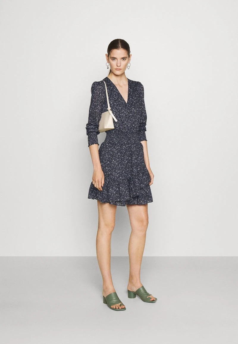 MICHAEL Michael Kors Damen TINY HIPPIE DRESS - Freizeitkleid - Deep Purple 4 MICHAEL Michael Kors Damen TINY HIPPIE DRESS - Freizeitkleid - Deep Purple – Bild 2