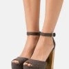 MICHAEL Michael Kors Damen PORTER ANKLE STRAP - High Heel Sandalette - Brown -Michael Kors Verkäufe a24f97530bc04a9b8848c1b1372fe0ca