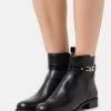 MICHAEL Michael Kors Damen FARRAH FLAT BOOTIE - Stiefelette - Black -Michael Kors Verkäufe a74247412a9e42fd9afdea0370eb0248