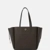 MICHAEL Michael Kors Damen FREYA OPEN TOTE - Shopping Bag - Chocolate 1 MICHAEL Michael Kors Damen FREYA OPEN TOTE - Shopping Bag - Chocolate -Michael Kors Verkäufe a7cb1db080e34d0aad04a3aa92a92a5a