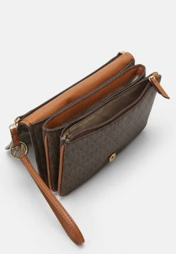 MICHAEL Michael Kors Damen JET SET CHARM ACCORDIAN FLAP XBODY - Umhängetasche - Brown 9 MICHAEL Michael Kors Damen JET SET CHARM ACCORDIAN FLAP XBODY - Umhängetasche - Brown -Michael Kors Verkäufe afdf28f1eb2b4b609eb1010c9677e260