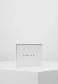 MICHAEL Michael Kors Damen JET SET SNAP BILLFOLD SMALL - Geldbörse - Black -Michael Kors Verkäufe b32defbc19d142a0a46f78f038696bda