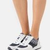 MICHAEL Michael Kors Damen ALLIE TRAINER - Sneaker Low - Navy/optic White 2 MICHAEL Michael Kors Damen ALLIE TRAINER - Sneaker Low - Navy/optic White -Michael Kors Verkäufe b6b79c8886dd4cf5bee88d2d243524a2