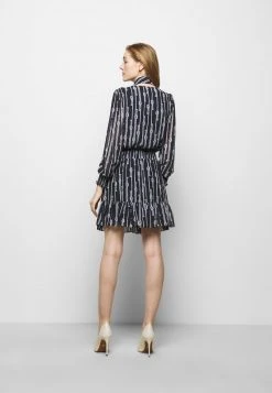 MICHAEL Michael Kors Damen SAILOR KNOT - Freizeitkleid - Dark Blue 12 MICHAEL Michael Kors Damen SAILOR KNOT - Freizeitkleid - Dark Blue -Michael Kors Verkäufe bbc724af169e48ca838303cf546fb026