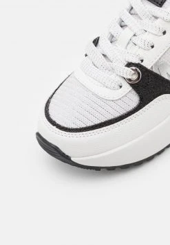 MICHAEL Michael Kors Kinder COSMO SPORT - Sneaker Low - White/black -Michael Kors Verkäufe c9afd8edc8cd45748f80961df859002f