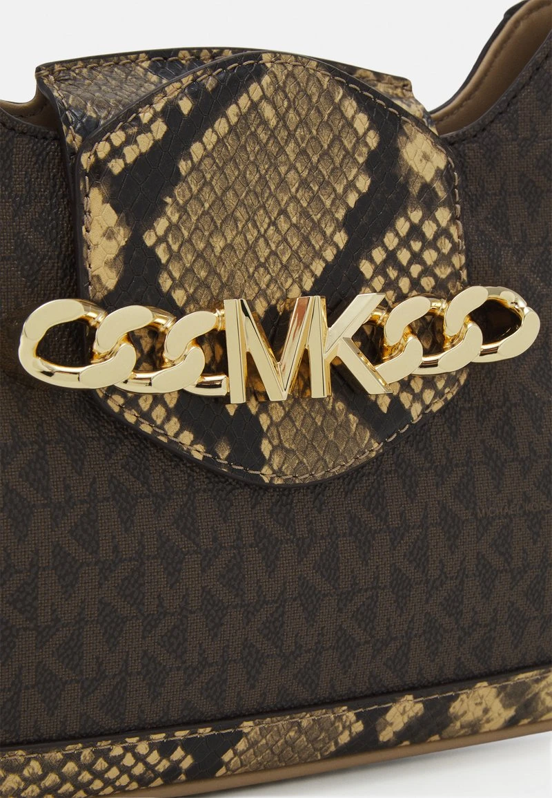 MICHAEL Michael Kors Damen HALLY - Handtasche - Brown/acorn 6 MICHAEL Michael Kors Damen HALLY - Handtasche - Brown/acorn – Bild 4