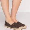 MICHAEL Michael Kors Damen KENDRICK SLIP ON - Espadrille - Brown -Michael Kors Verkäufe caf93c3af9d040a79c6228e0069e88df