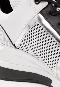 MICHAEL Michael Kors Damen GEORGIE TRAINER - Sneaker Low - Bright White/metallic 11 MICHAEL Michael Kors Damen GEORGIE TRAINER - Sneaker Low - Bright White/metallic -Michael Kors Verkäufe cb42da15b3b04b0bad3819524ac1fbb3