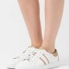 MICHAEL Michael Kors Damen KEATON STRIPE LACE UP - Sneaker Low - Bright White 1 MICHAEL Michael Kors Damen KEATON STRIPE LACE UP - Sneaker Low - Bright White -Michael Kors Verkäufe cb5373e4e0b44166ac53e57bb4445bb1