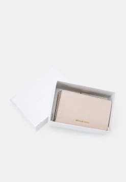 MICHAEL Michael Kors Damen CHARM WALLET - Geldbörse - Soft Pink 11 MICHAEL Michael Kors Damen CHARM WALLET - Geldbörse - Soft Pink -Michael Kors Verkäufe d8c138777301496aa4fd5360647fa47f