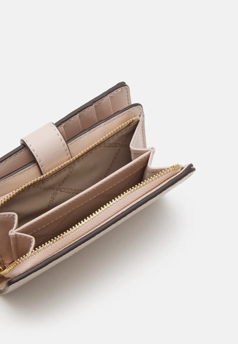 MICHAEL Michael Kors Damen CHARM WALLET - Geldbörse - Soft Pink 7 MICHAEL Michael Kors Damen CHARM WALLET - Geldbörse - Soft Pink – Bild 5