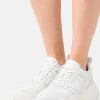 MICHAEL Michael Kors Damen NICK TRAINER - Sneaker Low - Optic White -Michael Kors Verkäufe db3917602f374e1d8f4db0160efc3779
