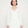 MICHAEL Michael Kors Damen PALM EYELET - Freizeitkleid - White -Michael Kors Verkäufe f3e526c6364c447ba2e2627a3cf030e0