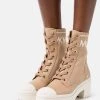 MICHAEL Michael Kors Damen BREA BOOTIE - Plateaustiefelette - Camel