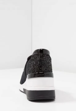 MICHAEL Michael Kors Damen FELIX TRAINER - Slipper - Black 14 MICHAEL Michael Kors Damen FELIX TRAINER - Slipper - Black -Michael Kors Verkäufe ff2718cdb46d46f4af5228b85c6a9a1c
